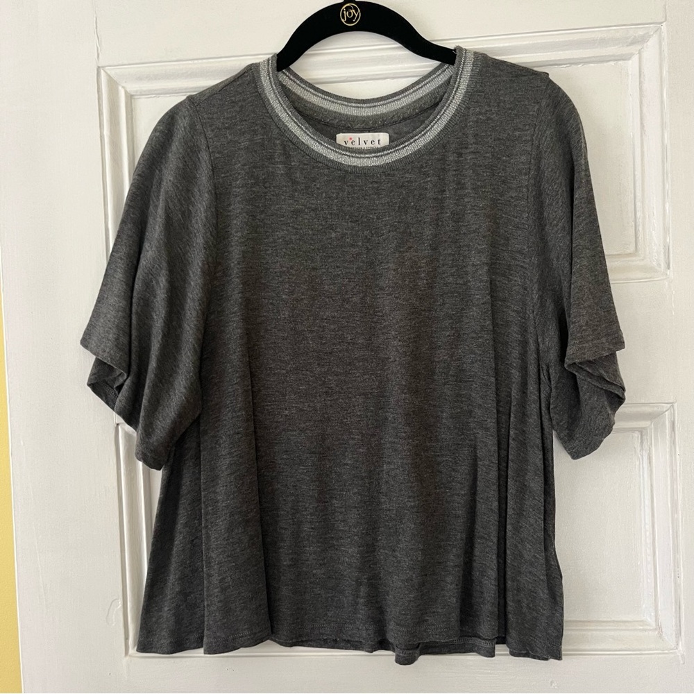 Velvet By Graham and Spencer Metallic Stripe Round Neck Tee Gray Small